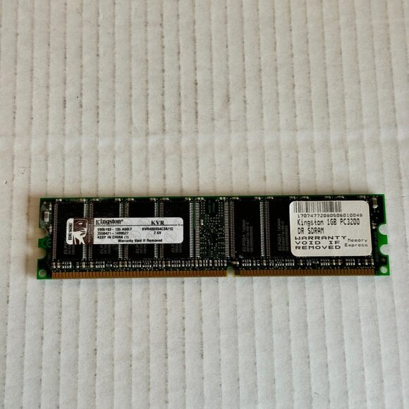 Kingston KVR400X64C3A/1G 2.6V 1GB PC3200 DR SDRAM Memory Stick - Picture 6 of 10